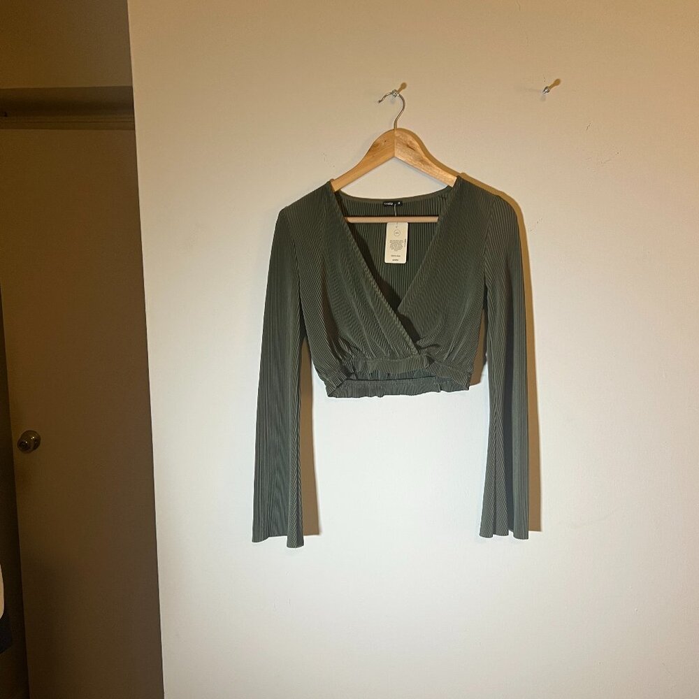 Undiz Pants & Top Outfit, Women’s Size Medium, Olive Green - Picture 3 of 4